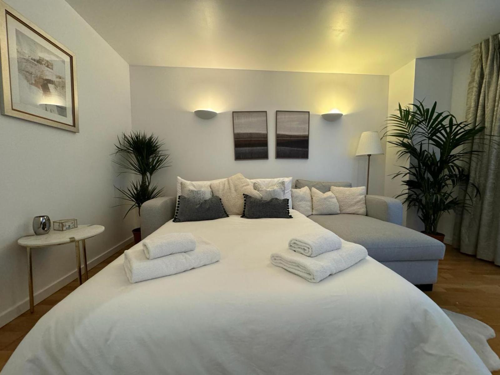 Luxury Apartment In Canary Wharf London Exterior foto